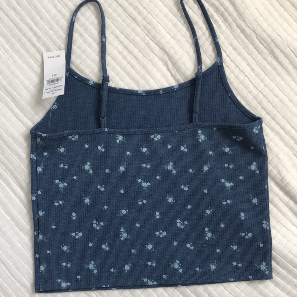 NWT Cropped Tank - Picture 2 of 6